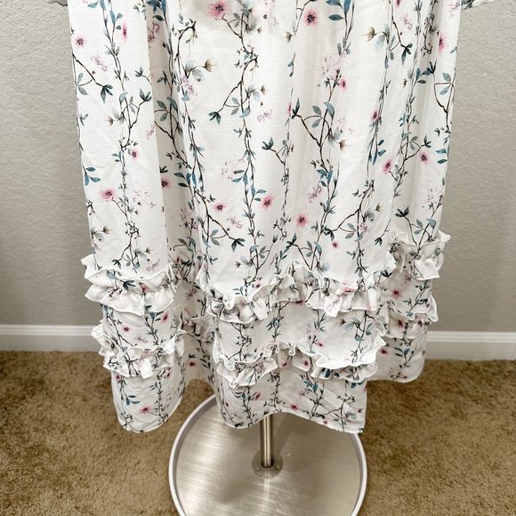 Tularosa Brooklyn Dress in Ivory Vine Floral - Picture 7 of 14